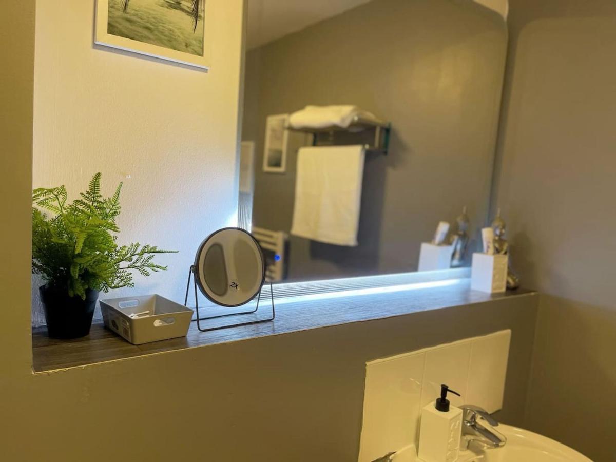 Cityfront Cosy Apt Near City Centre & Etihad Stadium, Free Parking Manchester Eksteriør billede